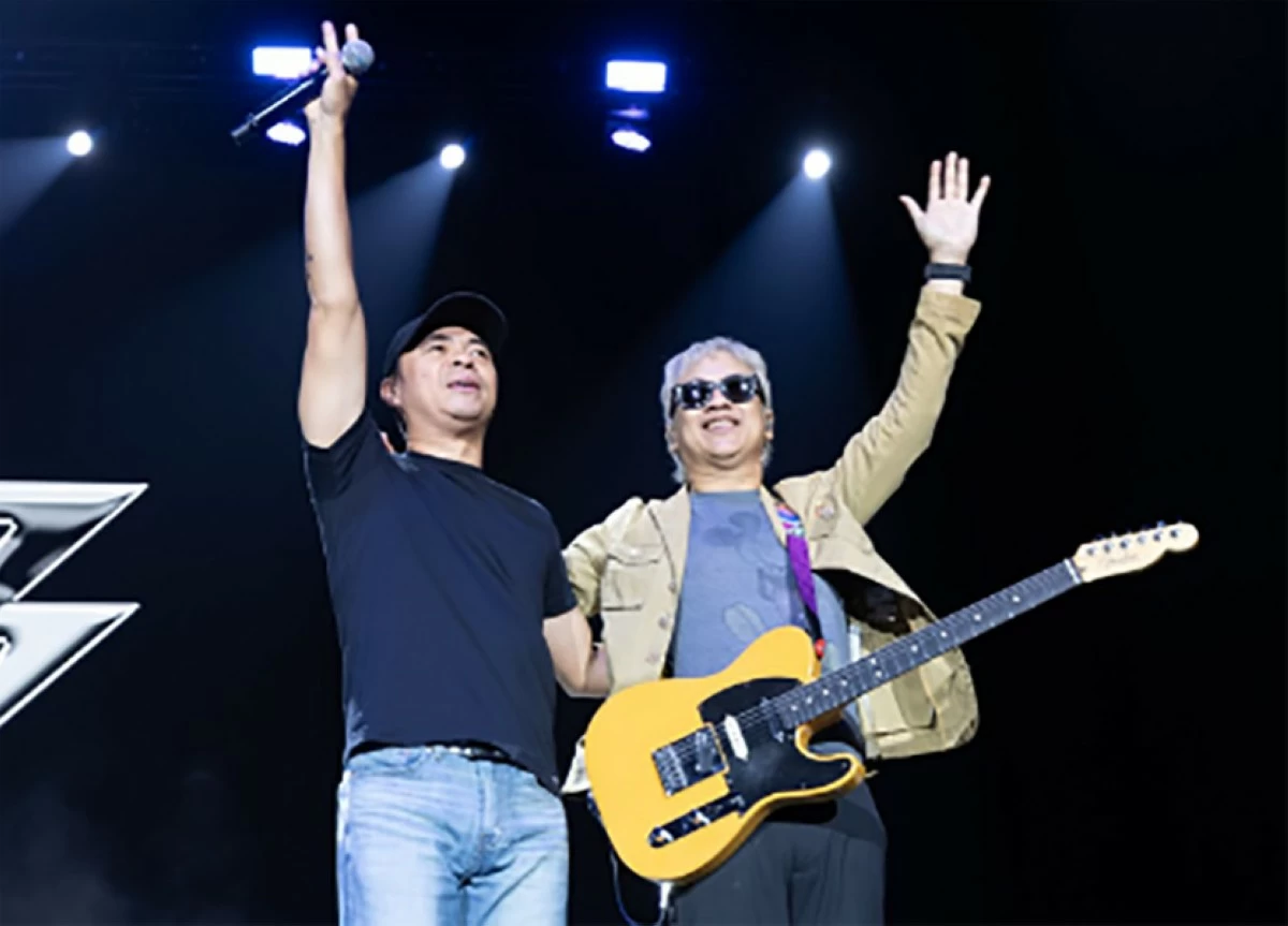 Ely Buendia, Chito Miranda sell out Dubai concert amid Middle East tensions