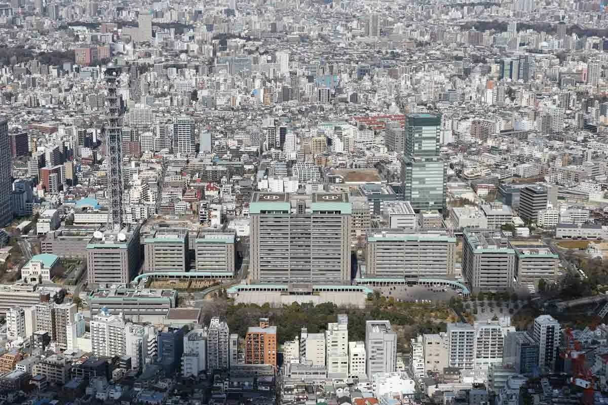 Japan gov't divided over Nuclear submarine introduction