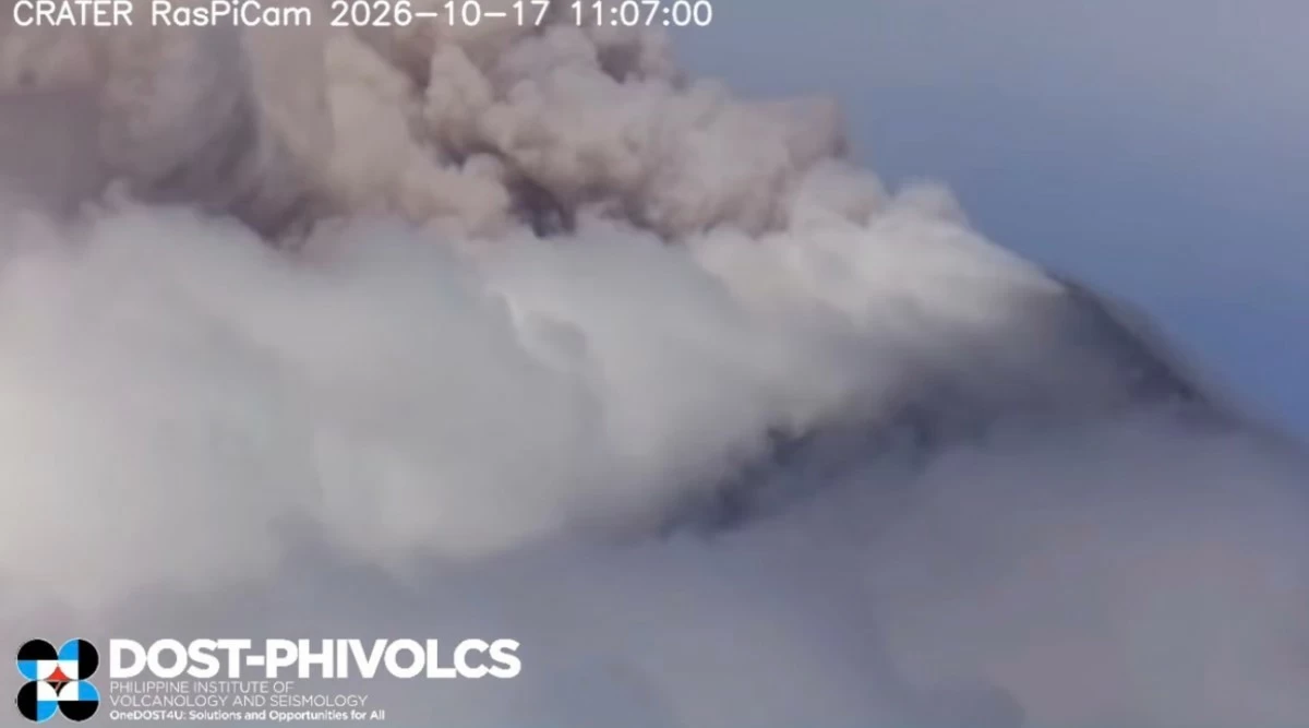 Mayon Volcano emits 400-meter ash plume—Phivolcs