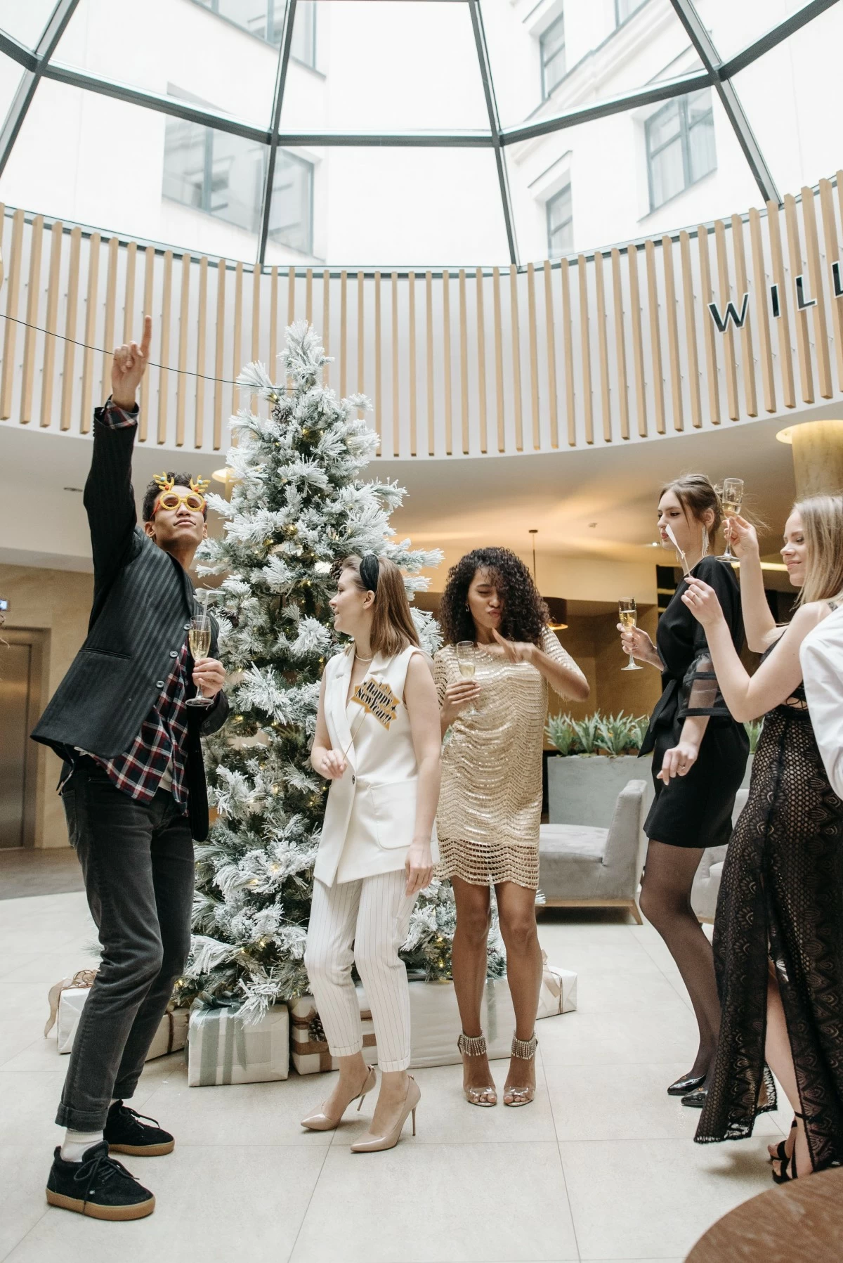 Forcing DOLE: Forcing employees to perform at Christmas parties is illegal ...