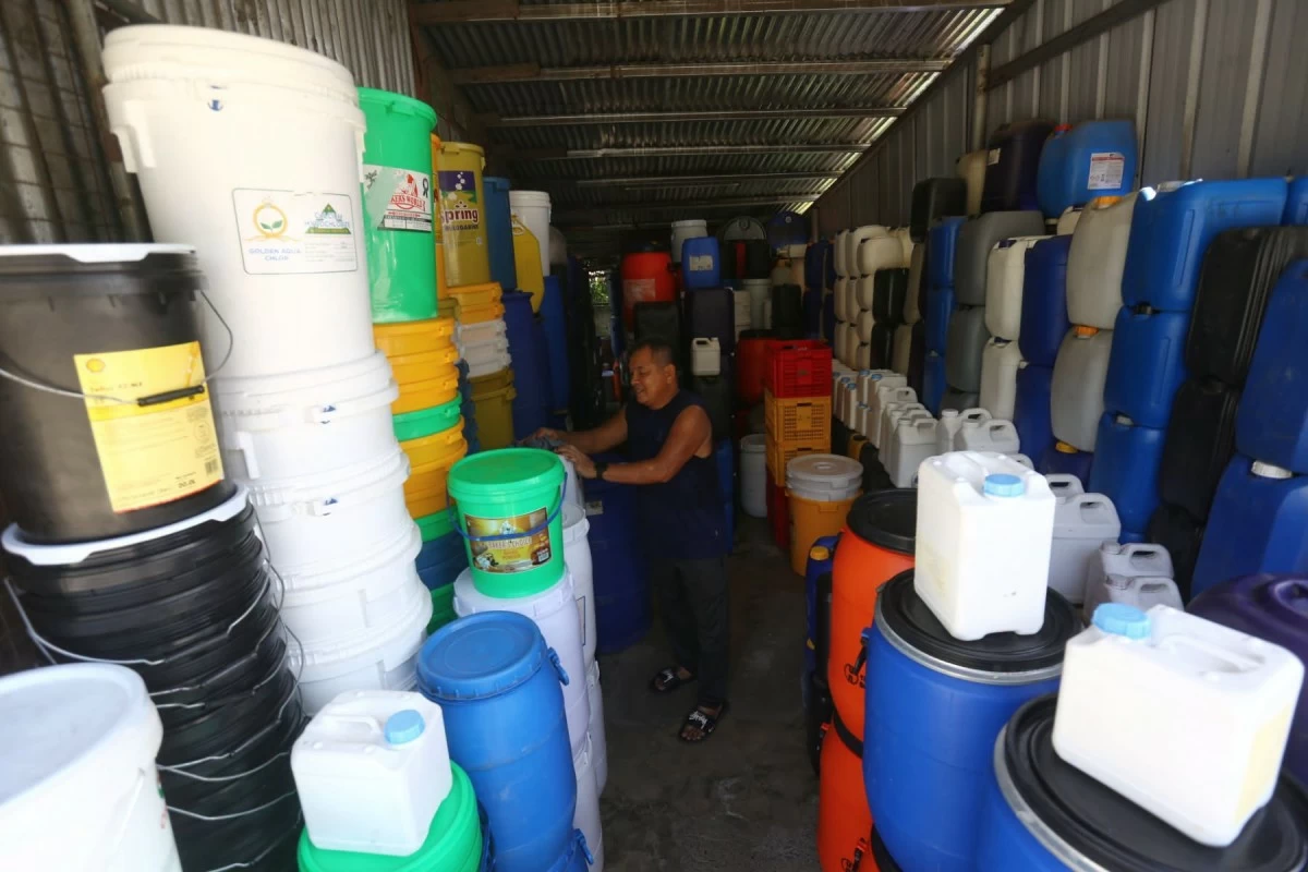 Take advantage 'Rosal's' heavy rains to collect water, Palace tells public