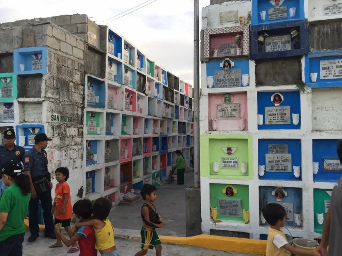 Parañaque setzt 1.000 Mitarbeiter für die Sicherheit an Undas ein