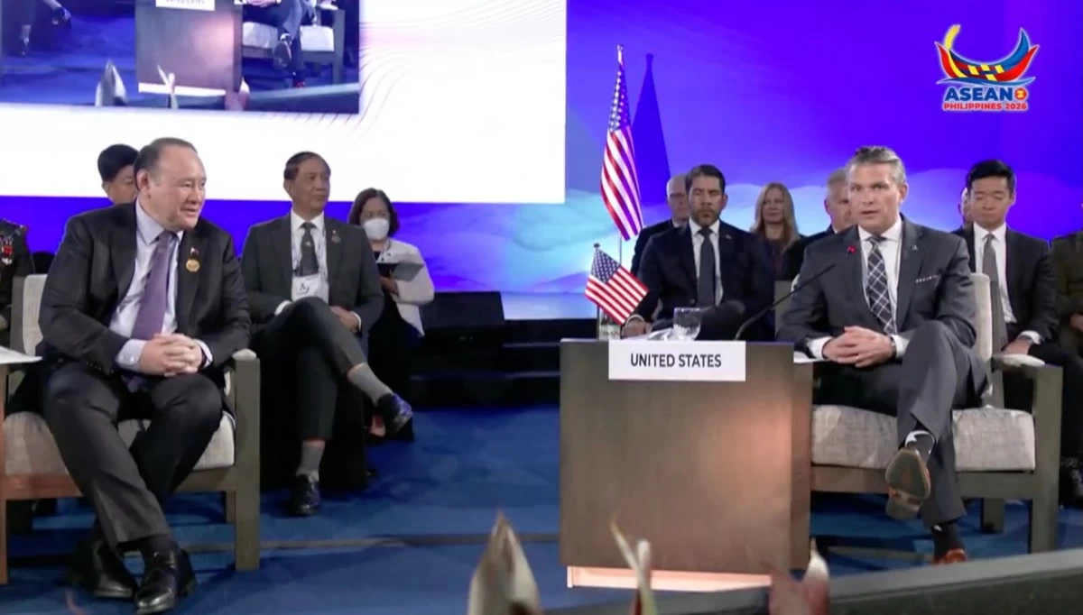 United States Secretary of War Pete Hegseth (right) delivers his remarks during the ASEAN-United States Defense Ministers’ Informal Meeting in Lapu-Lapu City, Cebu on Oct. 28, 2026 where he proposed developing a new US-ASEAN defense cooperation framework to deepen military ties and regional security in the Indo-Pacific. Listening seated beside him is Department of National Defense (DND) Secretary Gilberto Teodoro Jr. (Courtesy of RTVM livestream)