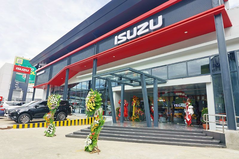 011725IsuzuTaytay1.jpg