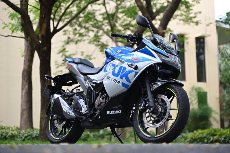 020525SuzukiGixxerSF1.jpg
