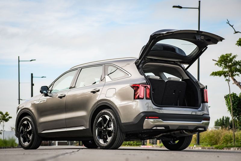 021225KiaSorentoHybrid4.jpg