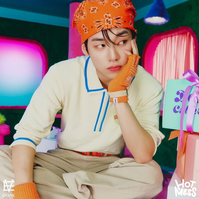 03 LEE JEONGHYEON.jpg