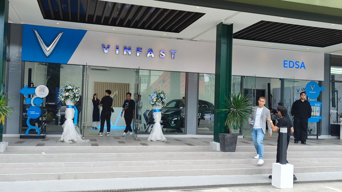 071824VinfastEDSA1.jpg
