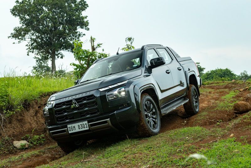 071924MitsubishiTriton4.jpg