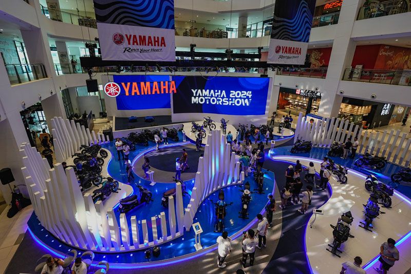 080424YamahaAyalaMalls4.jpg