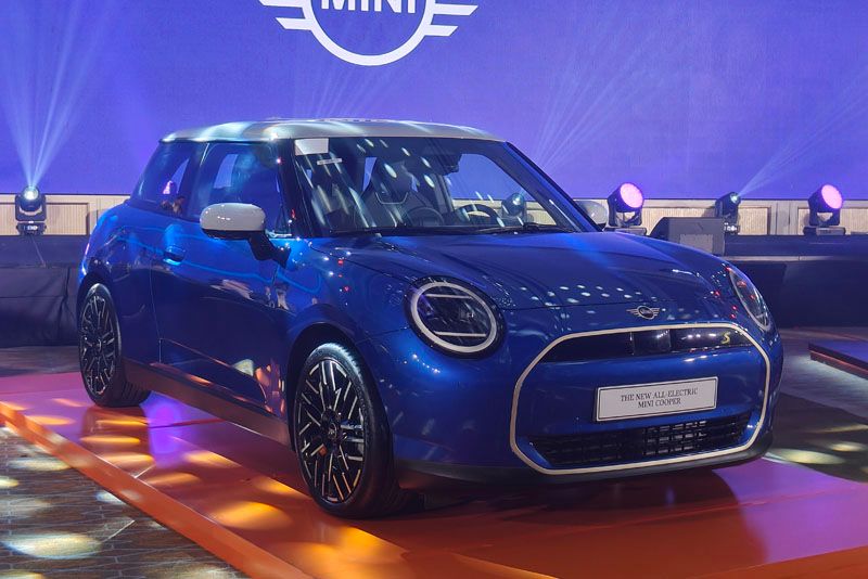 092124MiniCooperElectric1.jpg