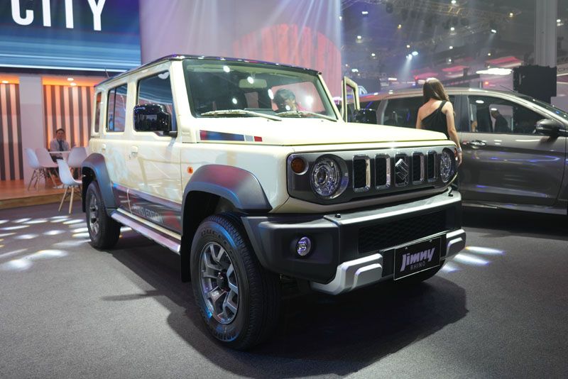 102924SuzukiJimnyRhino1.jpg