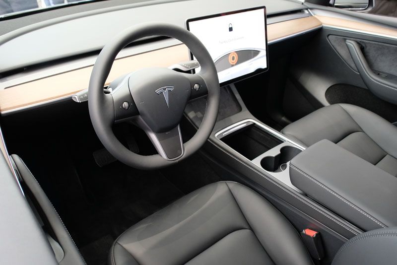 111124Tesla5.jpg