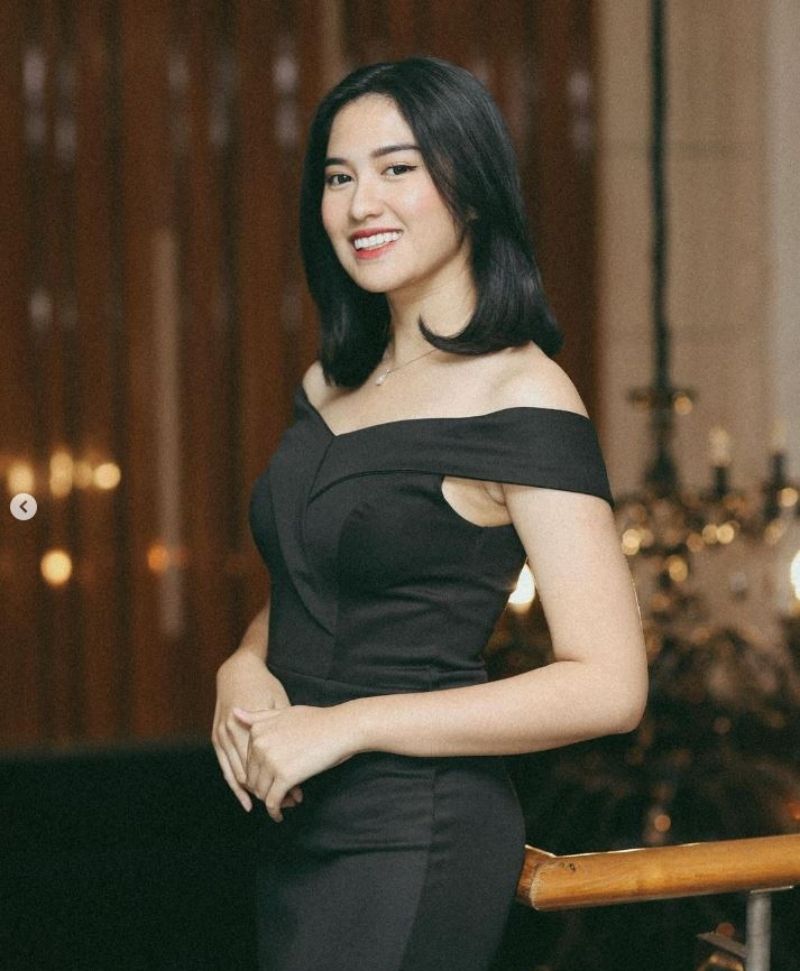 12. Ochi Rosdiana _Indonesia.jpg