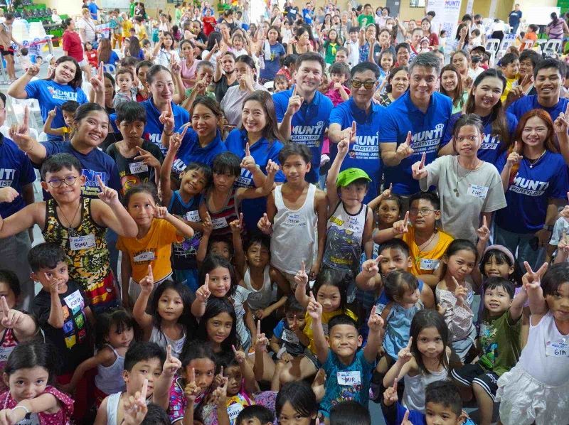 1MuntiPartylist1 .jpg