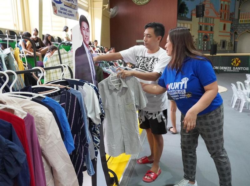 1MuntiPartylist5 .jpg