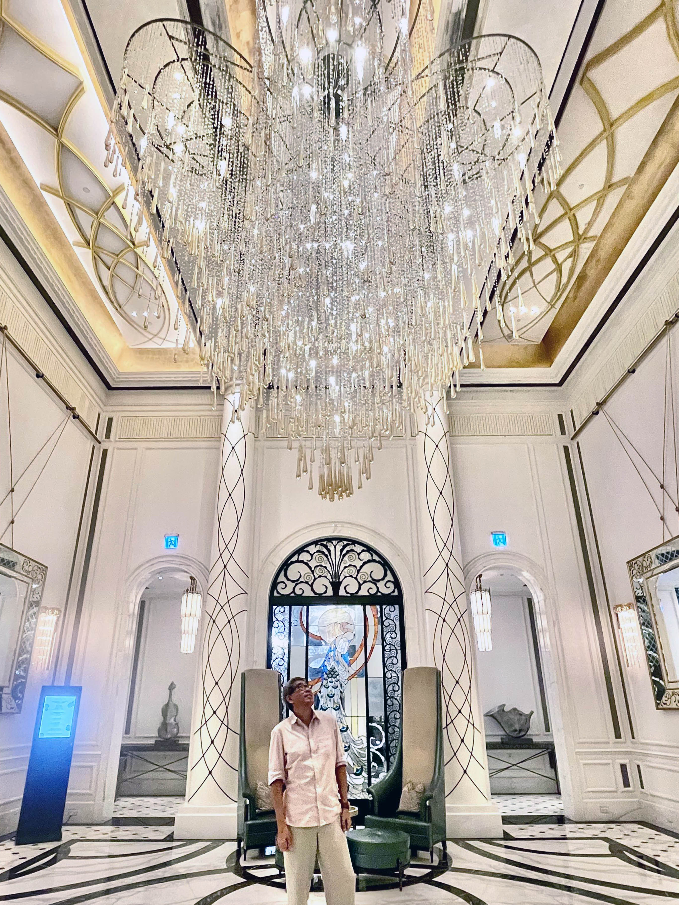 2 50,000 crystal raindrops. A chandelier by Czech artist Tafana Dvorakov that took nine months to create.jpg