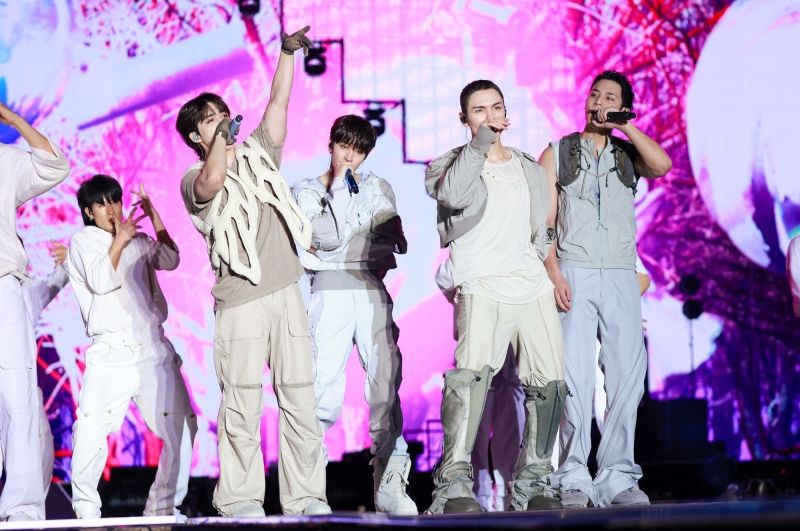 5. RIGHT HERE_BULACAN_HIP-HOP UNIT.jpg