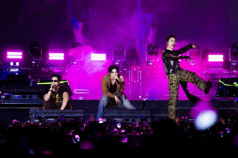 6_HIP-HOP UNIT (Courtesy of PLEDIS Entertainment).jpg