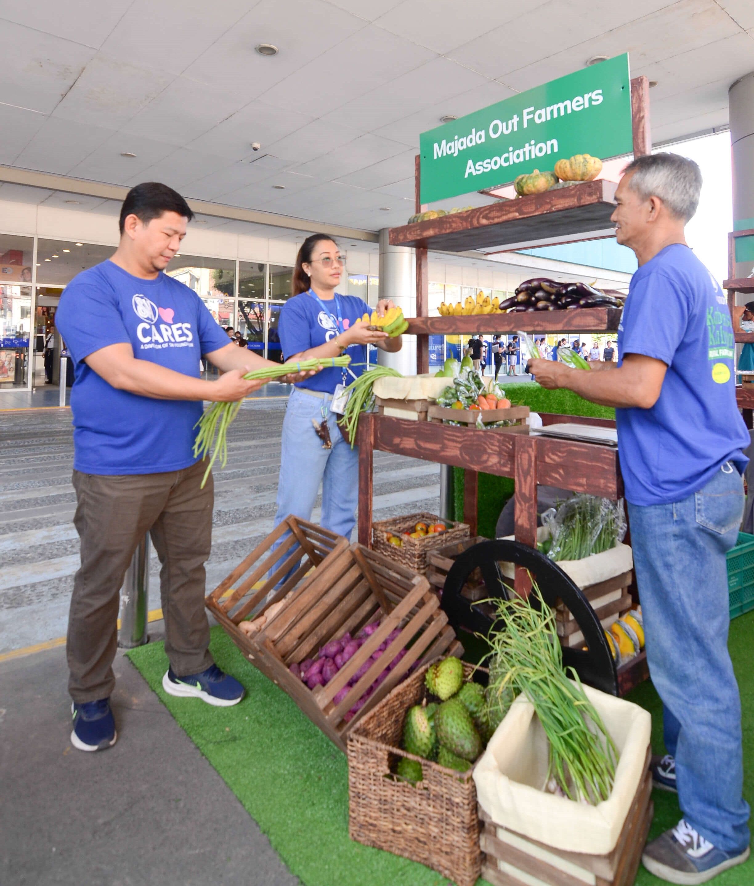 6 The SM Weekend Market has empowered local farmers, who attribute their improved profitability to the market’s support and opportunities..jpg