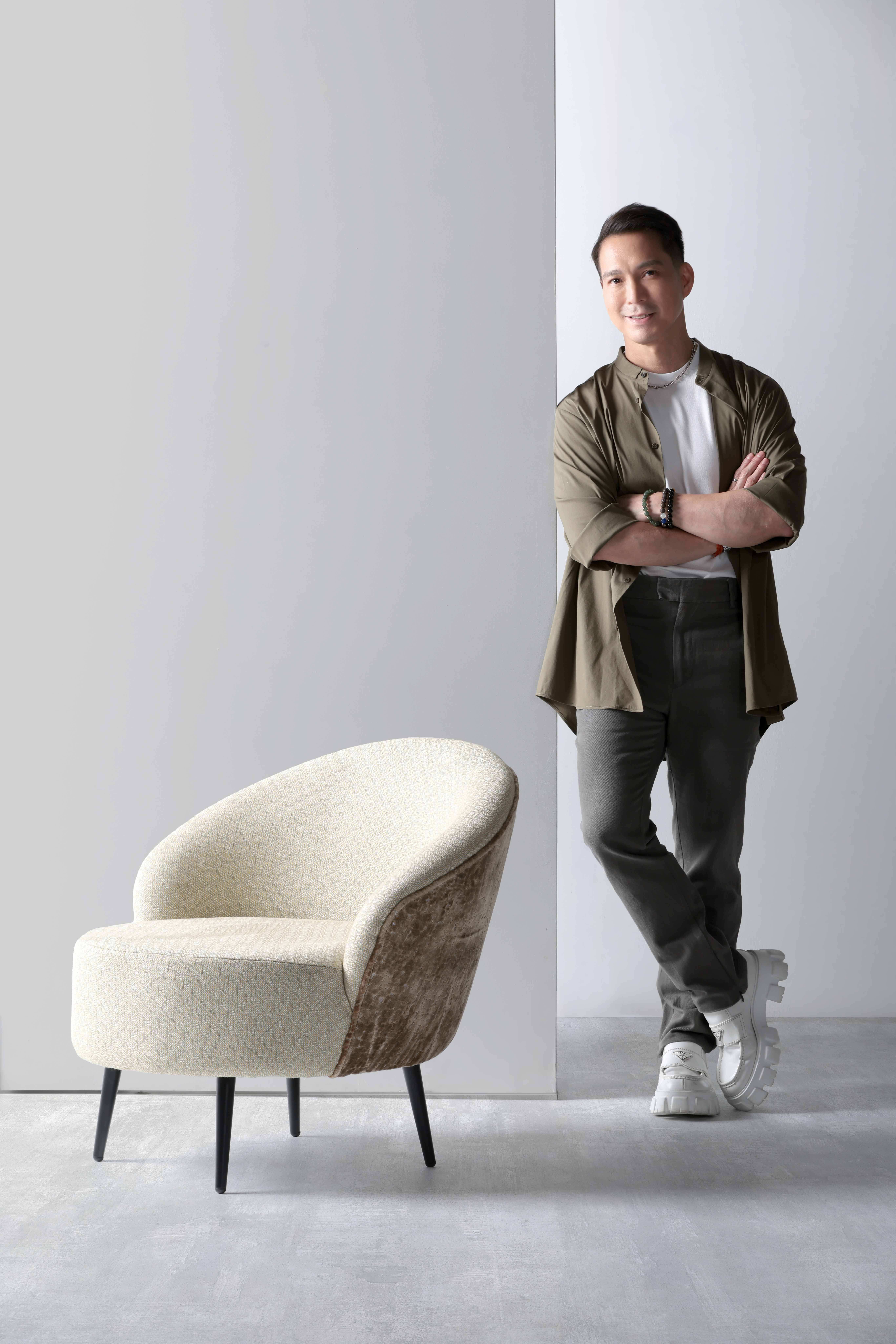 7_Rebecca Accent Chair-min.jpg