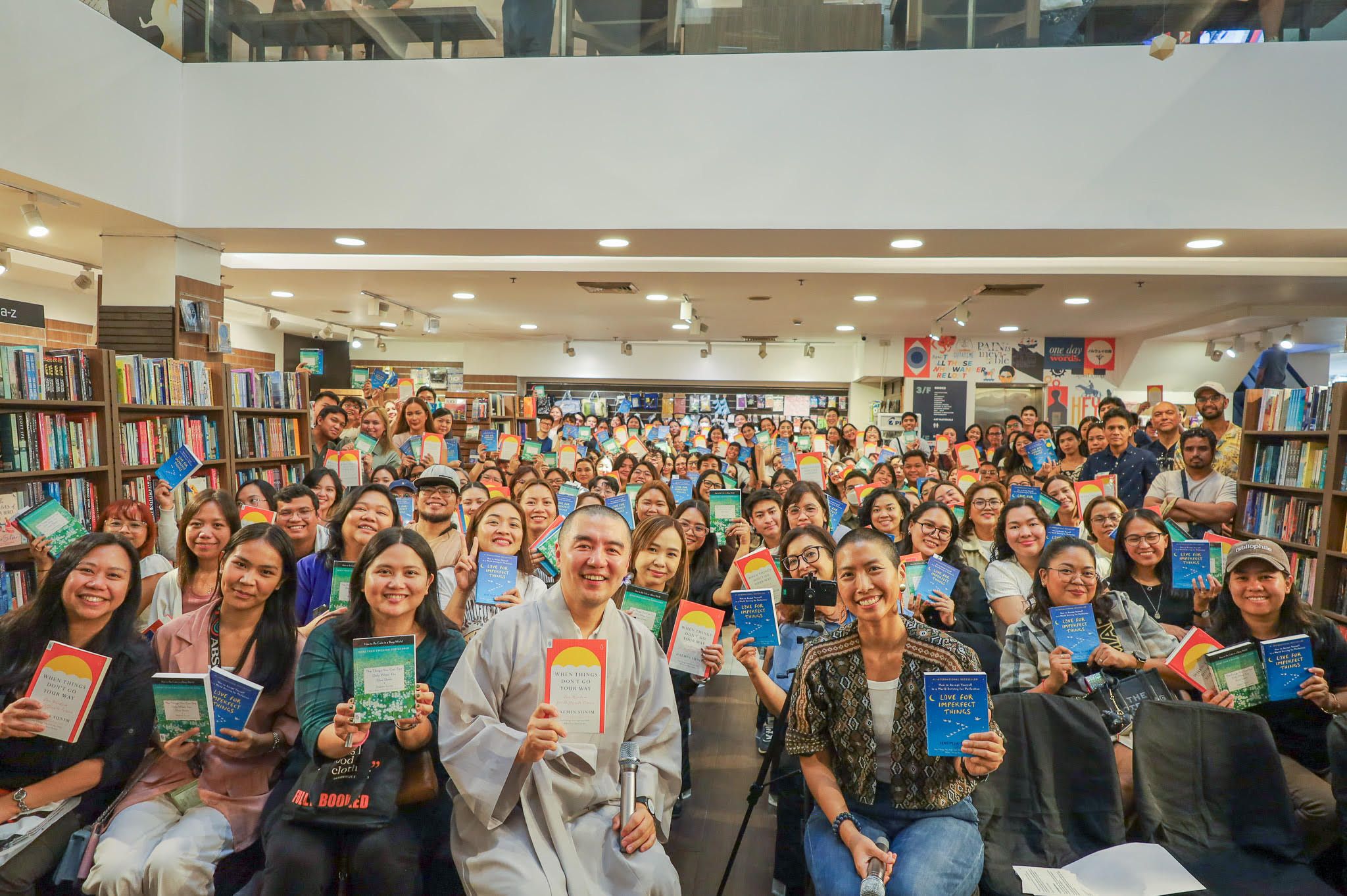 ALL SMILES Readers of Sunim's books at the Fully Booked BGC book signing event.jpg