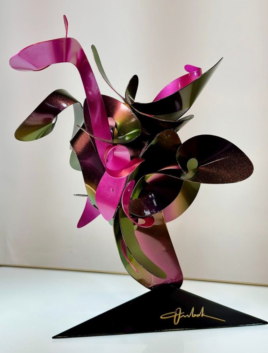 AQUATIC ARABESQUE, aluminnum alloy, 17x12x14 inches, 2024.jpg