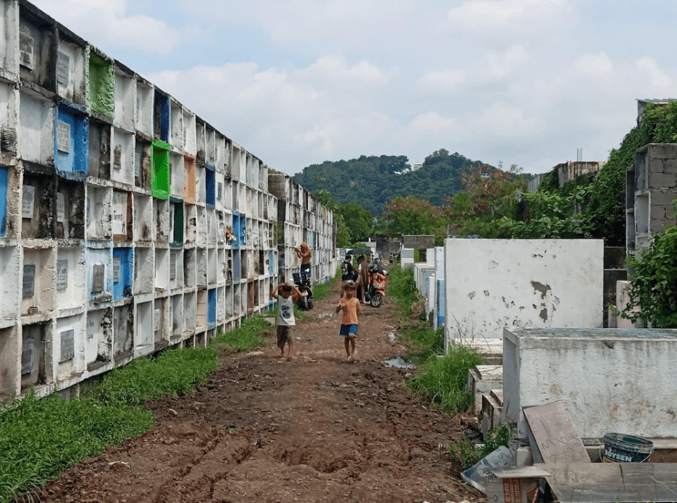 Angono Cemetery 2.png
