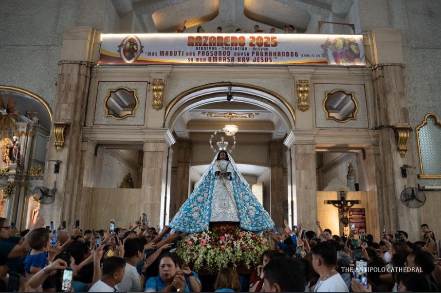 Antipolo Birhen in Quiapo1.jpg