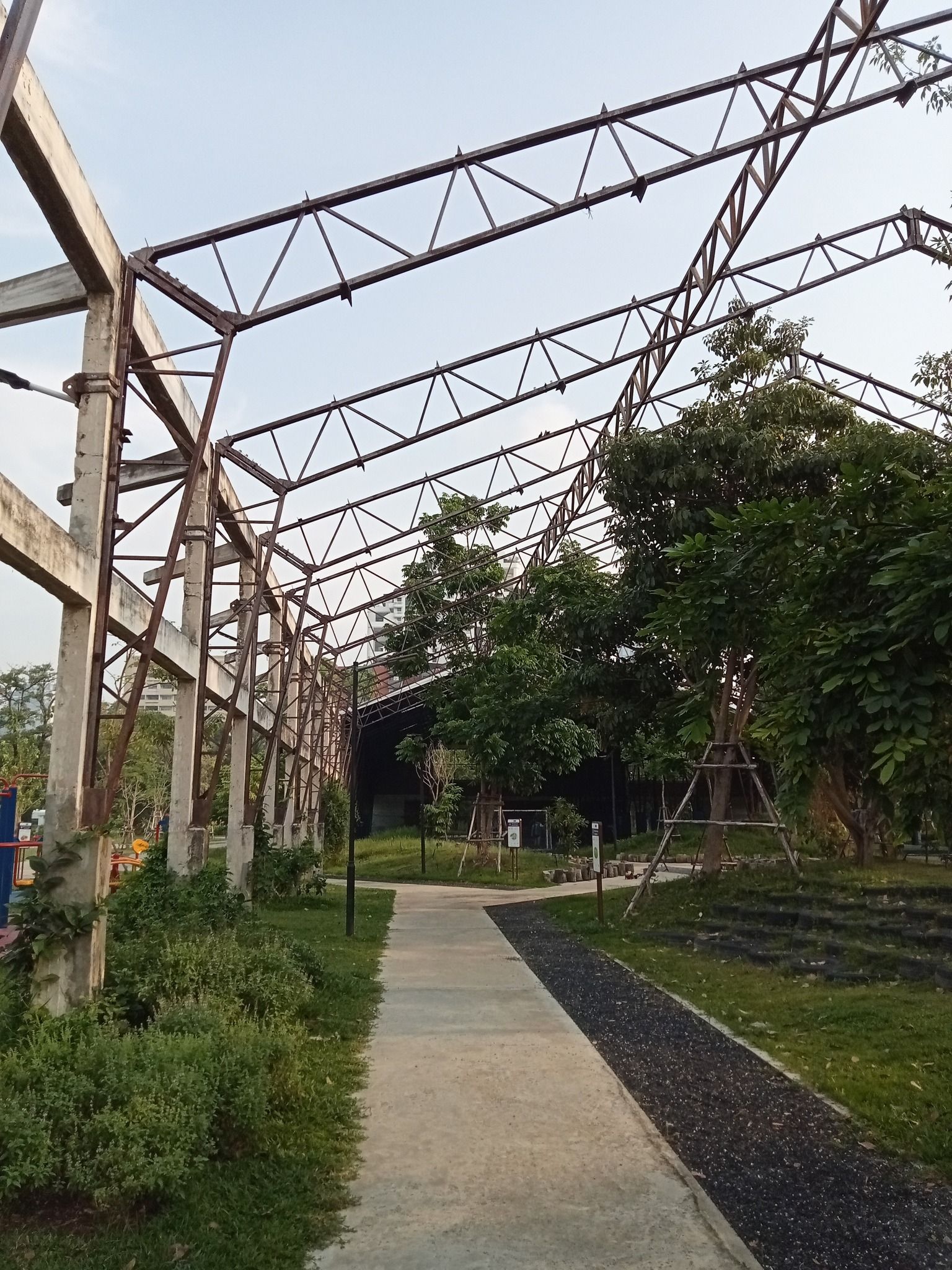 BENCHAKITTI PARK - Photo 1.jpg