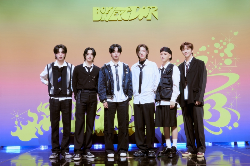 단체 BOYNEXTDOOR _HOW_ MEDIA SHOWCASE (1).jpg