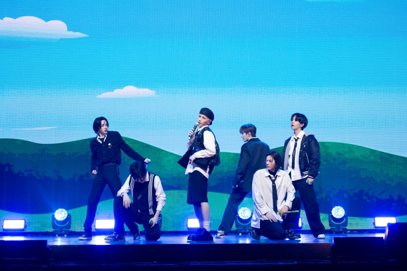 타이틀곡 퍼포먼스 BOYNEXTDOOR _HOW_ MEDIA SHOWCASE (3).jpg