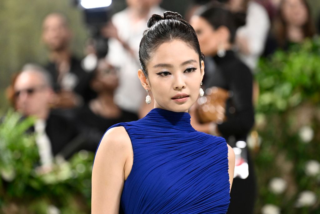 Blankpink Jennie AP24127842185028.jpg