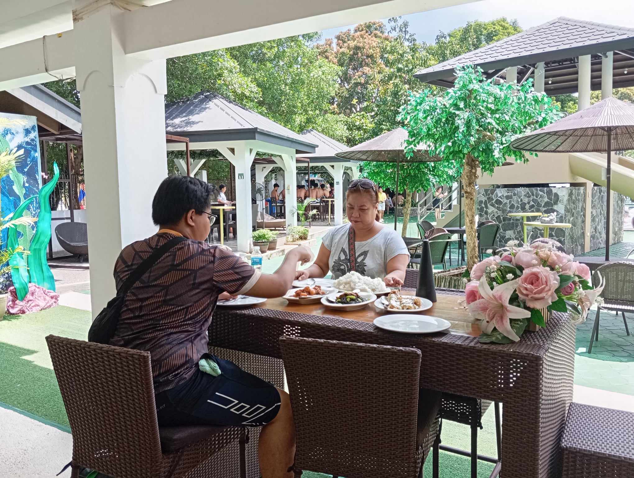 Breeza Dining Area.jpg