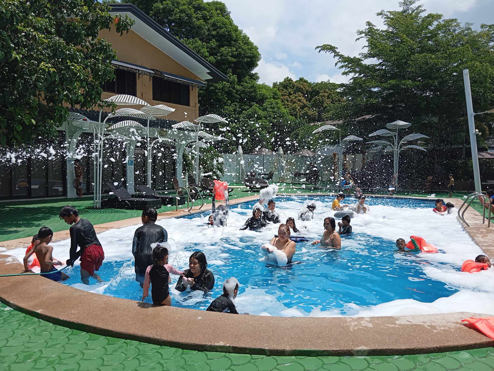 Breeza Foam Pool.jpg