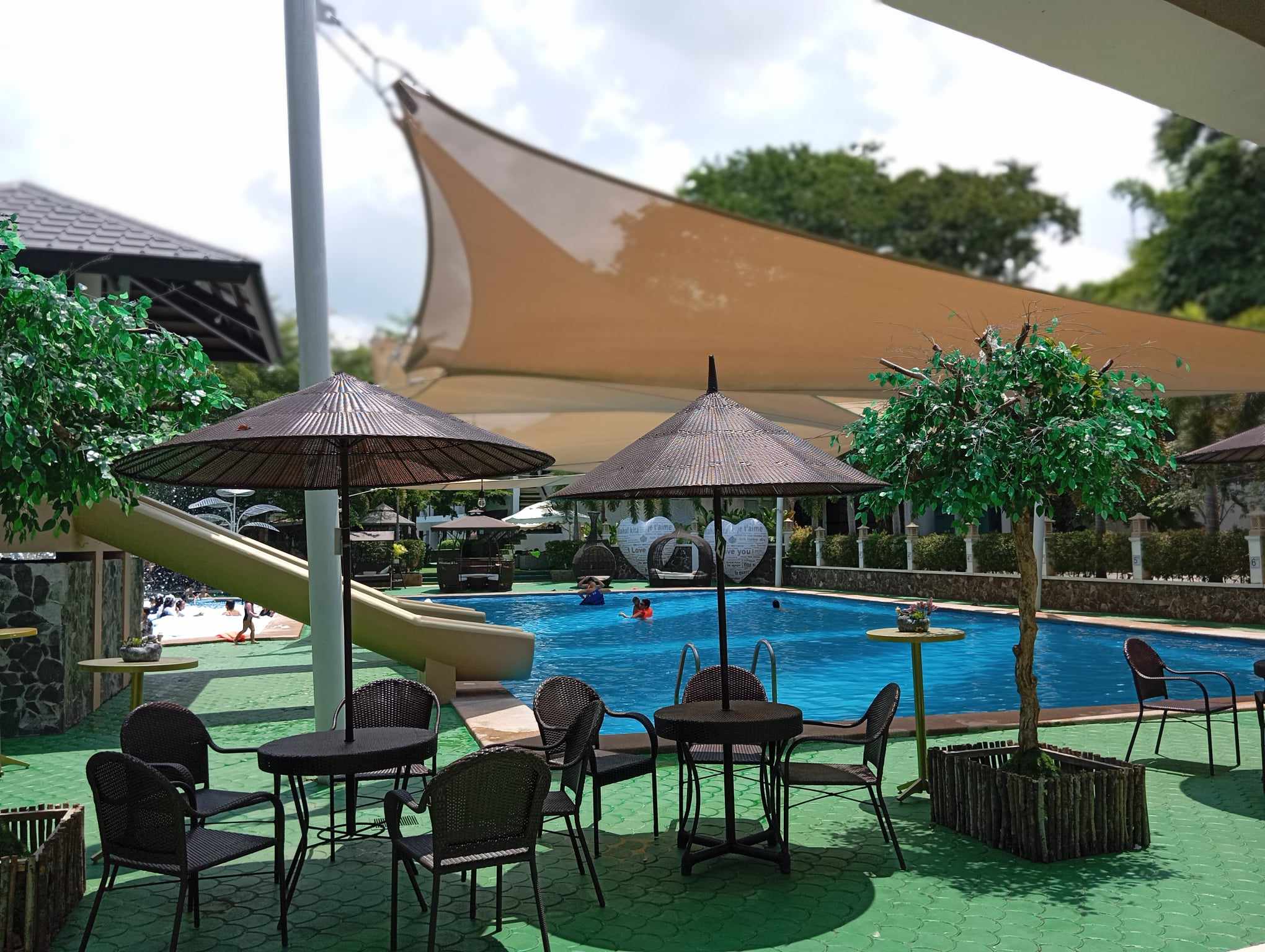 Breeza Pool with table.jpg