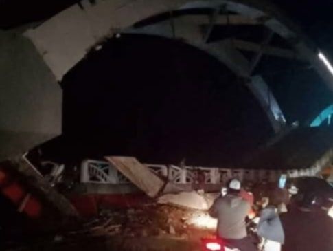 COLLAPSED BRIDGE.jpg