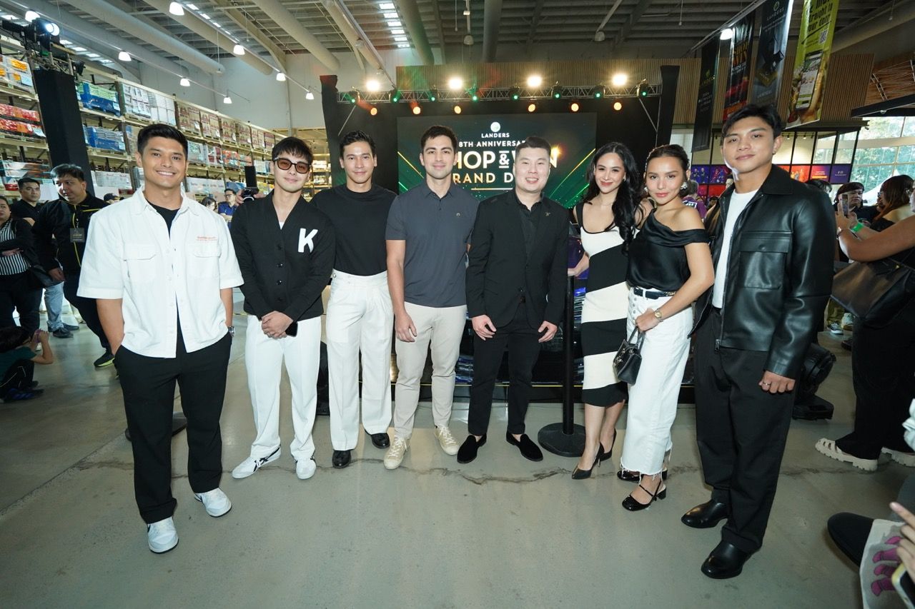 Celebrity Photo with Landers 1.jpeg