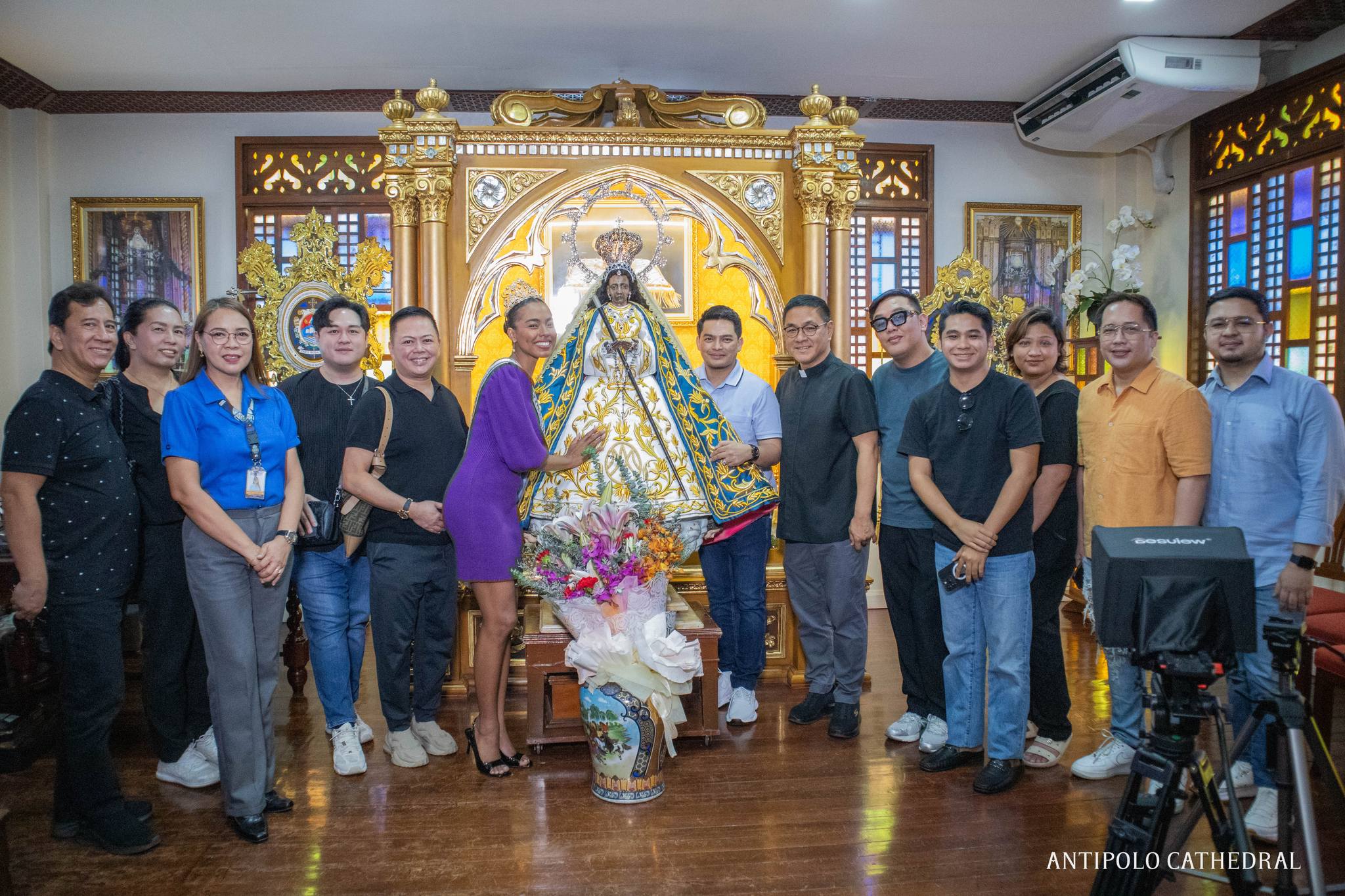 Chelsea Manalo in Antipolo Cathedral1.jpg
