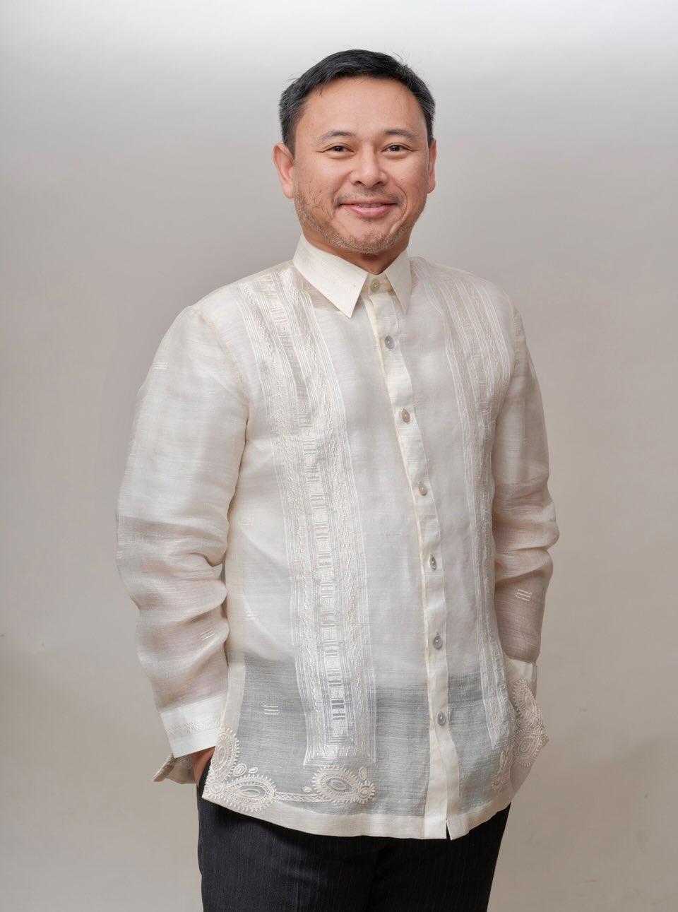 DepEd Sec. Sonny Angara.jpg