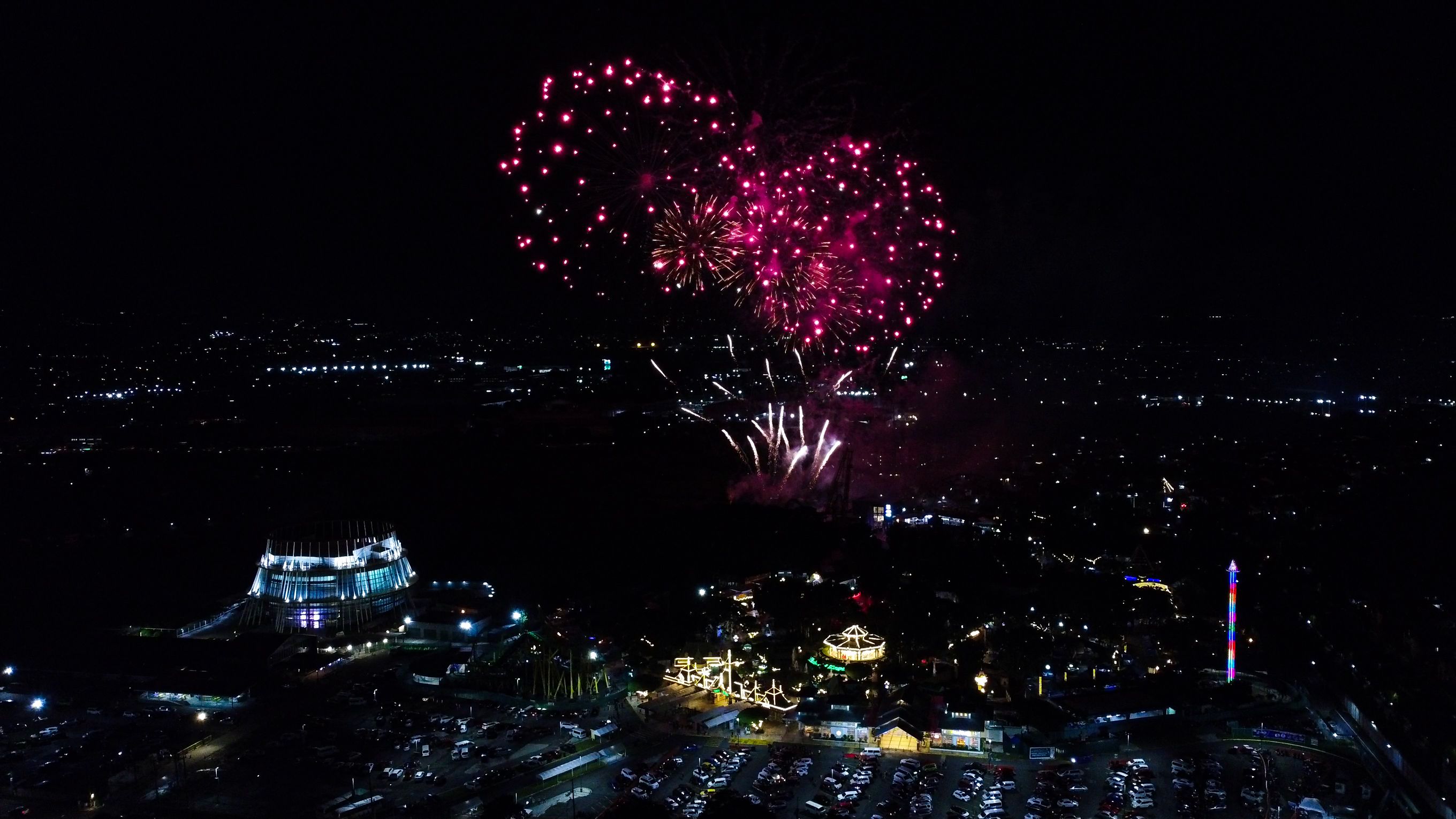 EK @ 29 Timeless Magic Fireworks Show.jpg