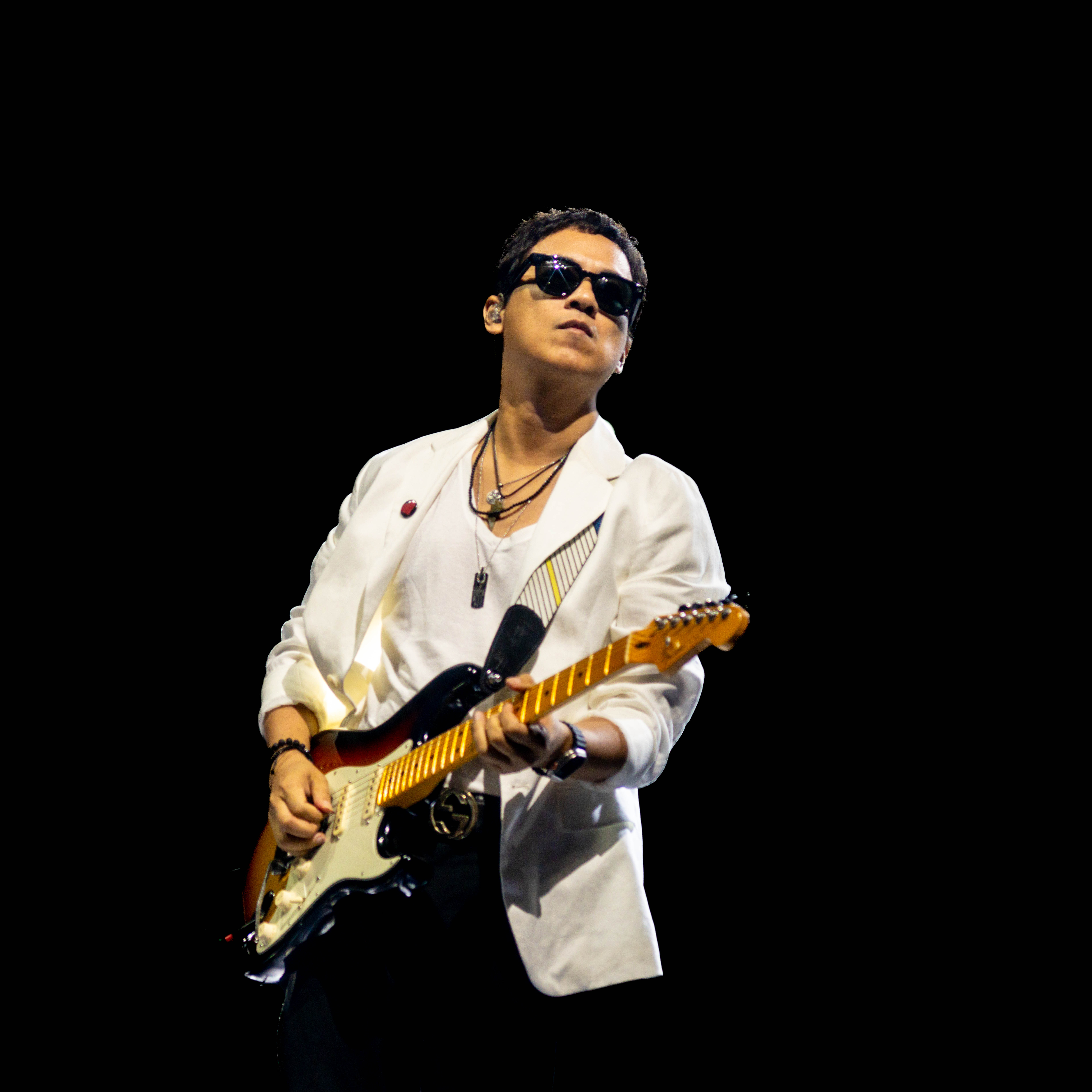 ELY BUENDIA.jpg