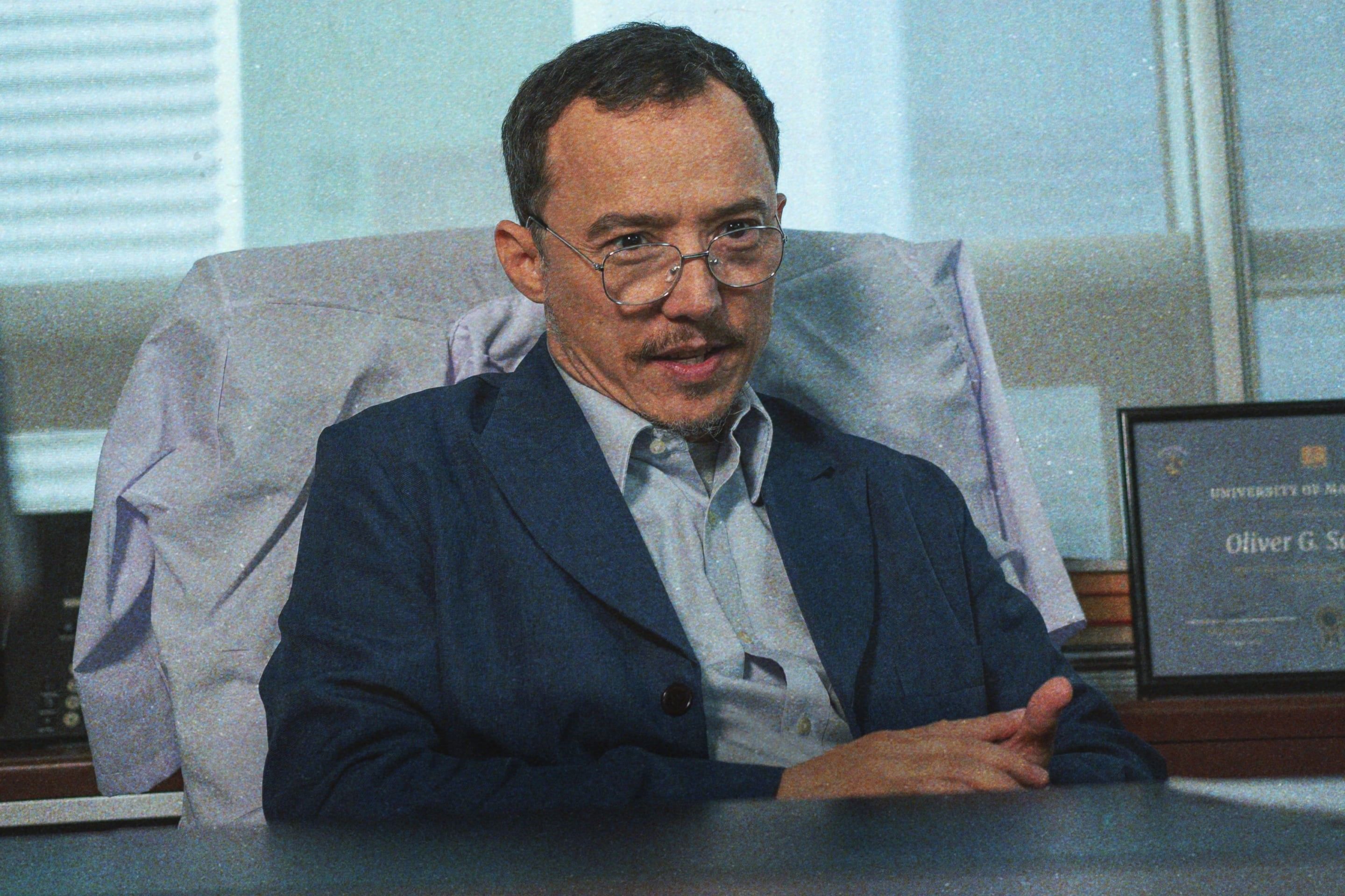 Epy Quizon in AS THE MOTH FLIES.jpg