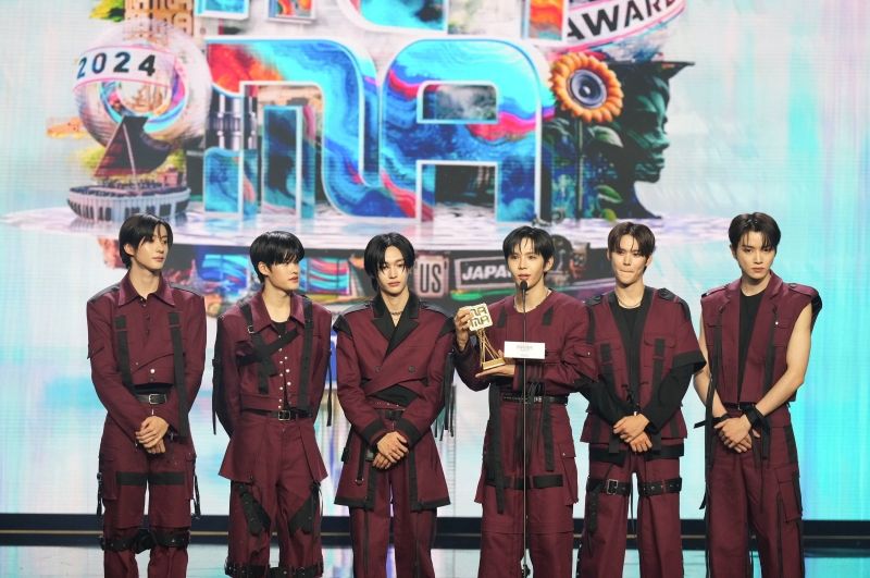 FAVORITE GLOBAL PERFORMER MALE_RIIZE (1).jpg