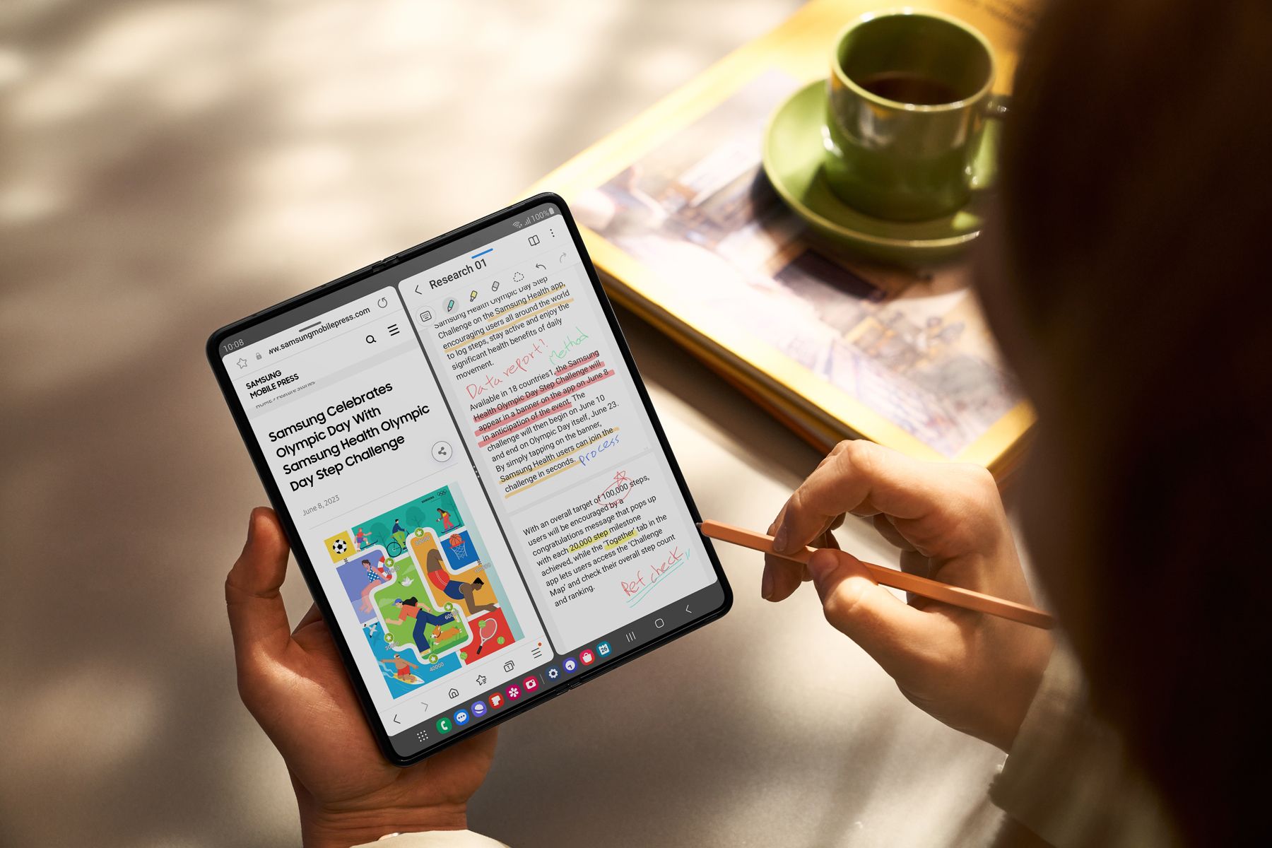 Galaxy Z Fold5 - Galaxy AI productivity.jpg