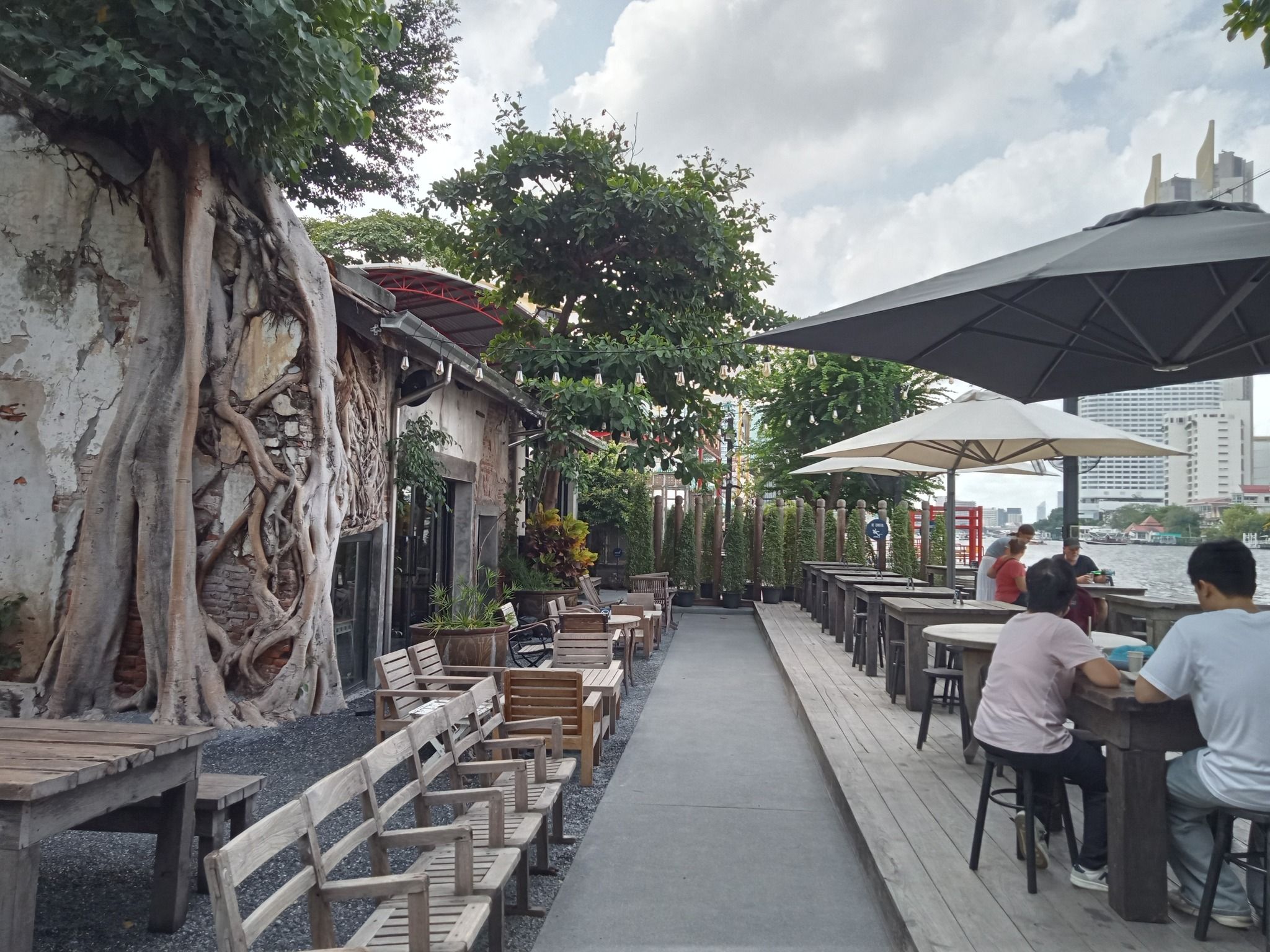 HONG SIENG KONG - Photo 2.jpg