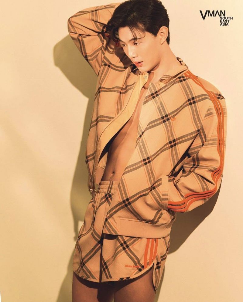 HOT KIM JI SOO 2.jpg