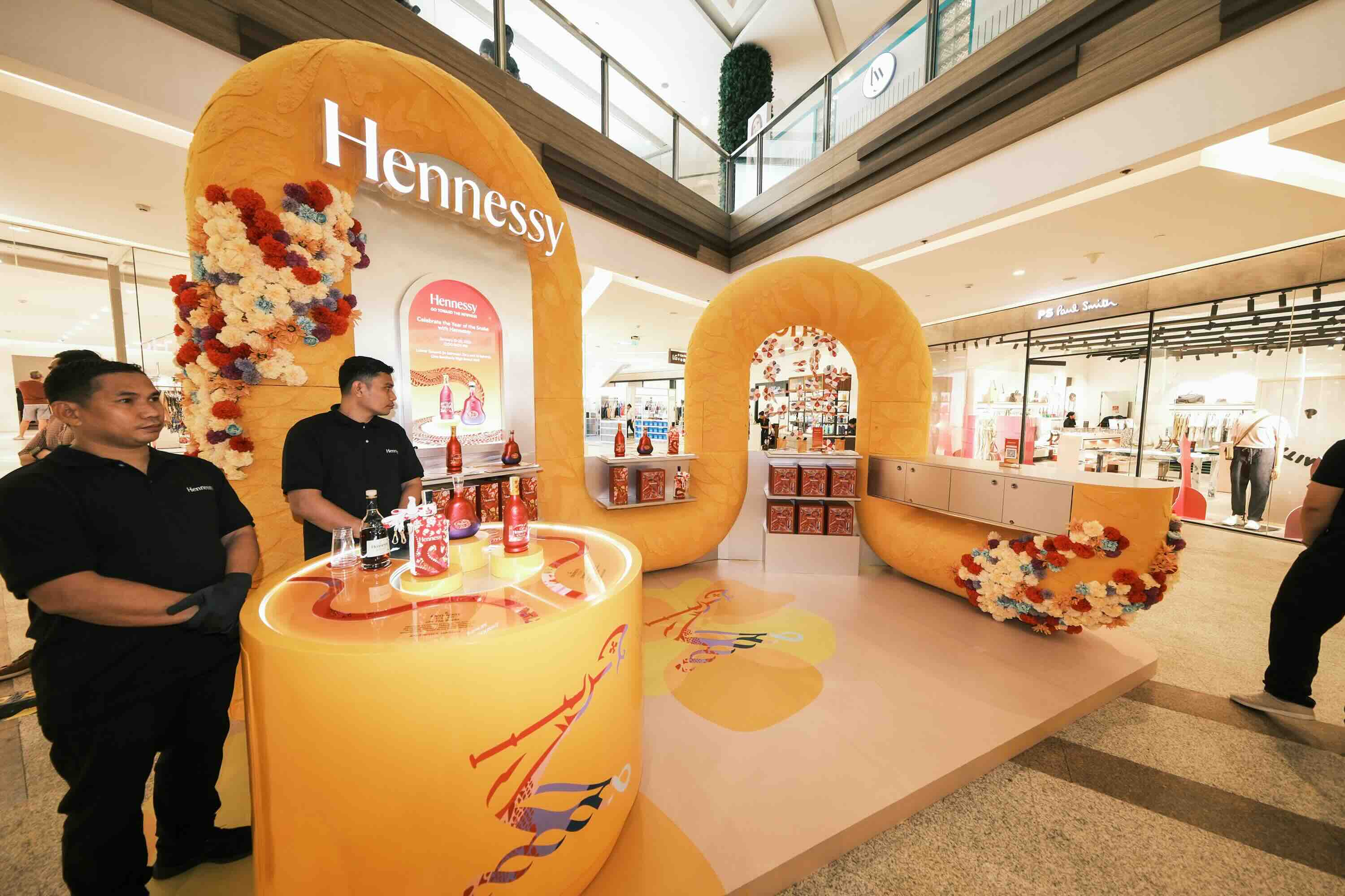 Hennessy Pop Up Cam A - Magic Liwanag-36.jpeg