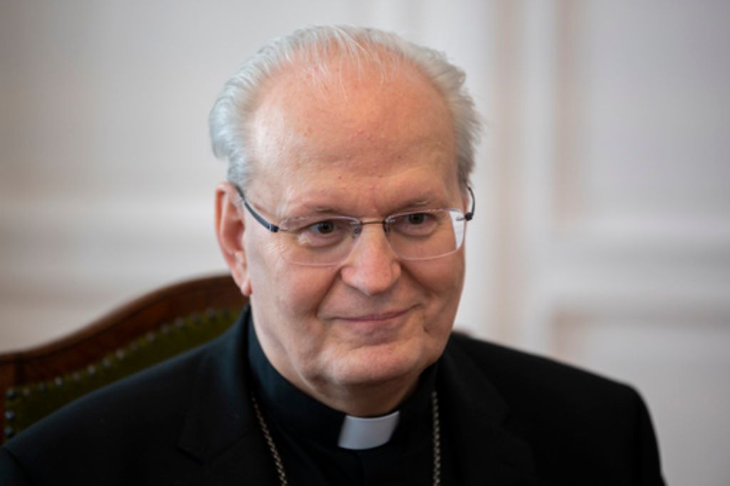 Hungarian Cardinal Peter Erdo.jpg