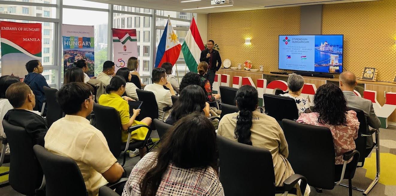 Hungary scholarship 3.jpg
